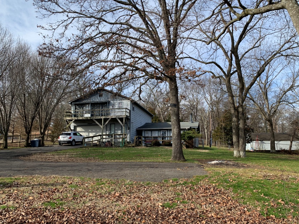 Real Estate (2) - Chupp's Auction Company